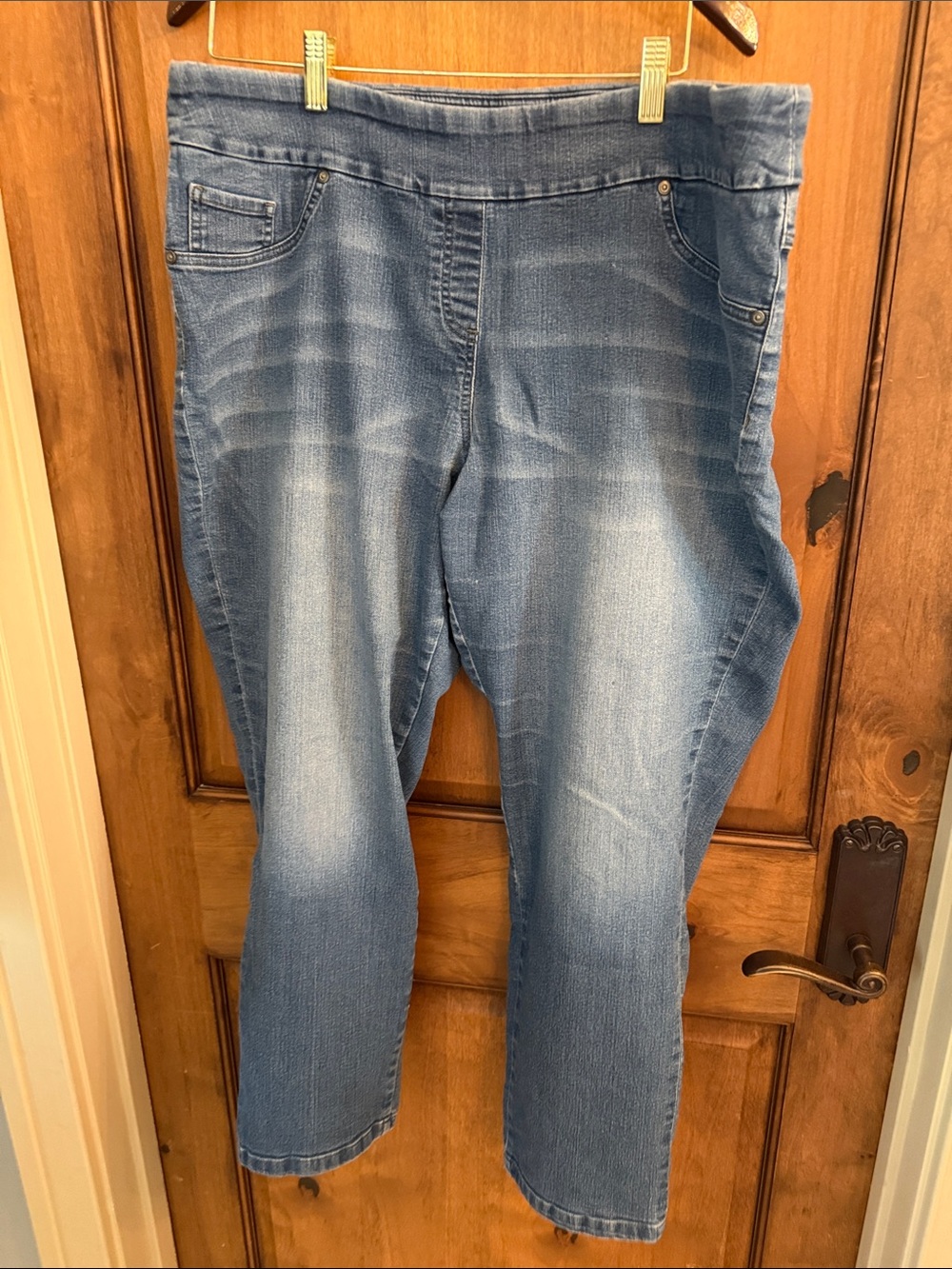 Westbound Straight-Leg Women’s Jeans in Medium Blue Wash